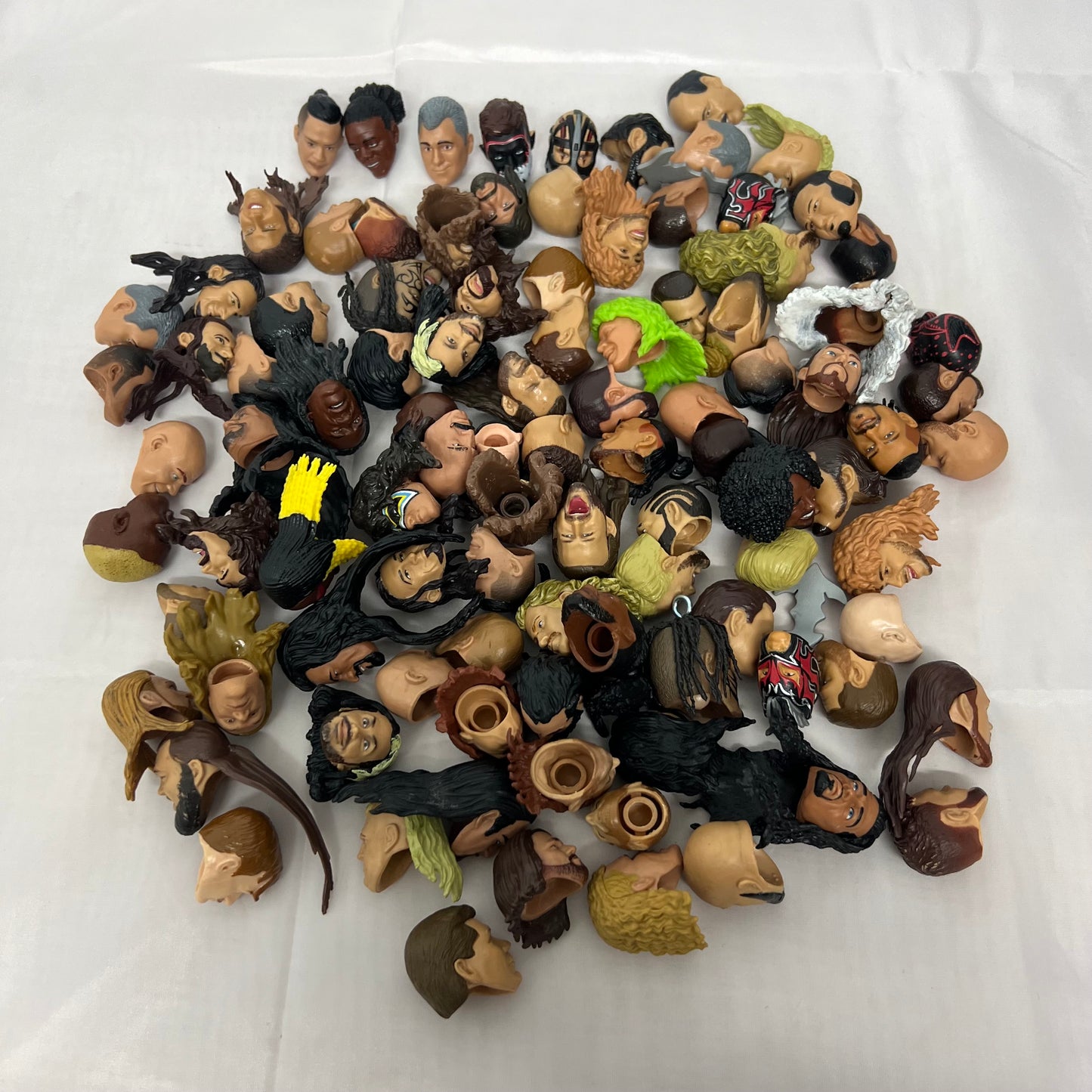 3KG + of Heads, Torsos, Legs WWE Action Figures for Customisers