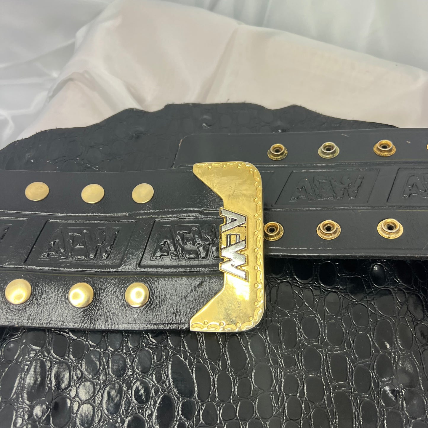 AEW World Heavyweight Championship Authentic Replica Title Belt by X Man Belts WWE