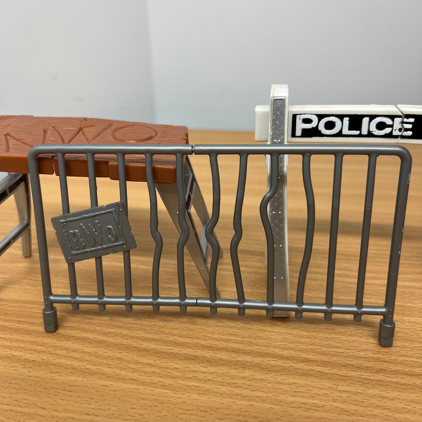 NWO Table, Guard, Barricade WCW - WWE Accessories Toybiz Loose Action Figure
