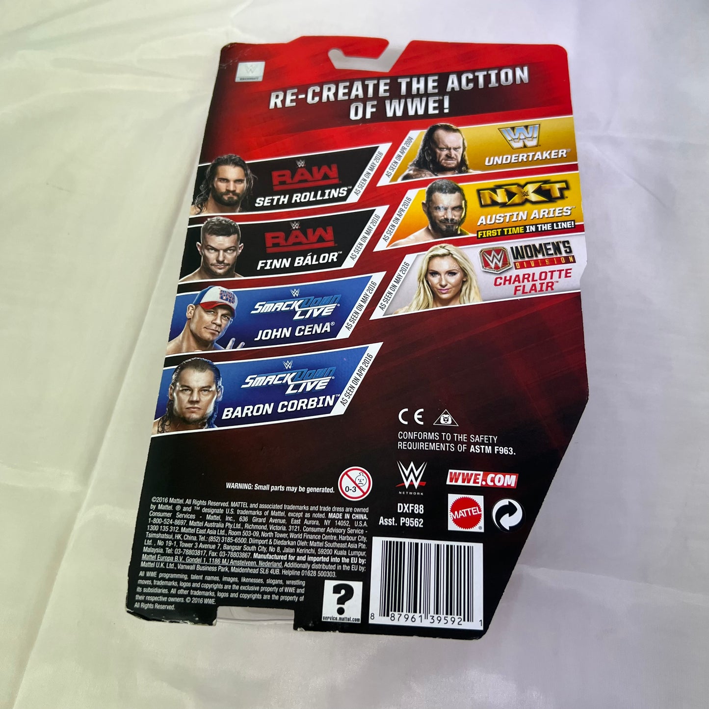 Charlotte - WWE Basic Series Action Figure 2