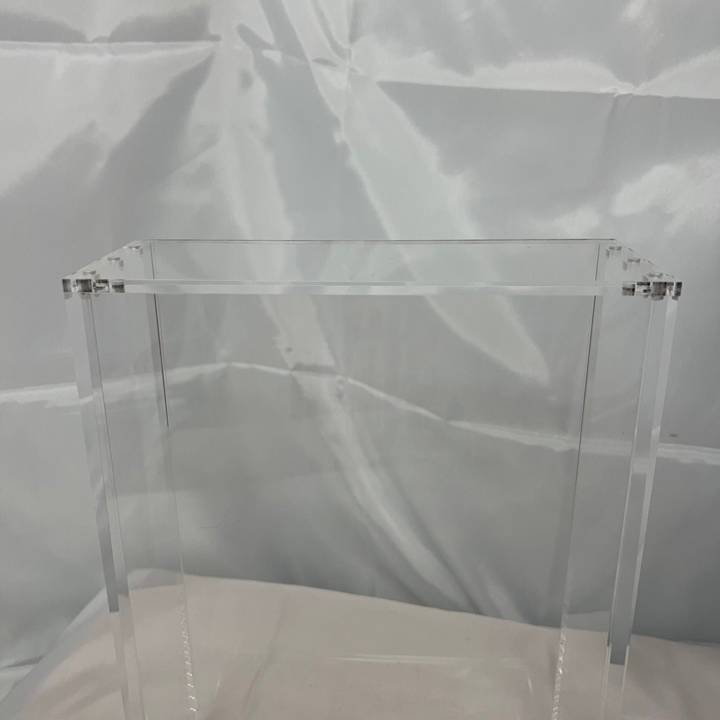 Acrylic Plastic WWE AEW Action Figures Defender Protector Magnetic Case