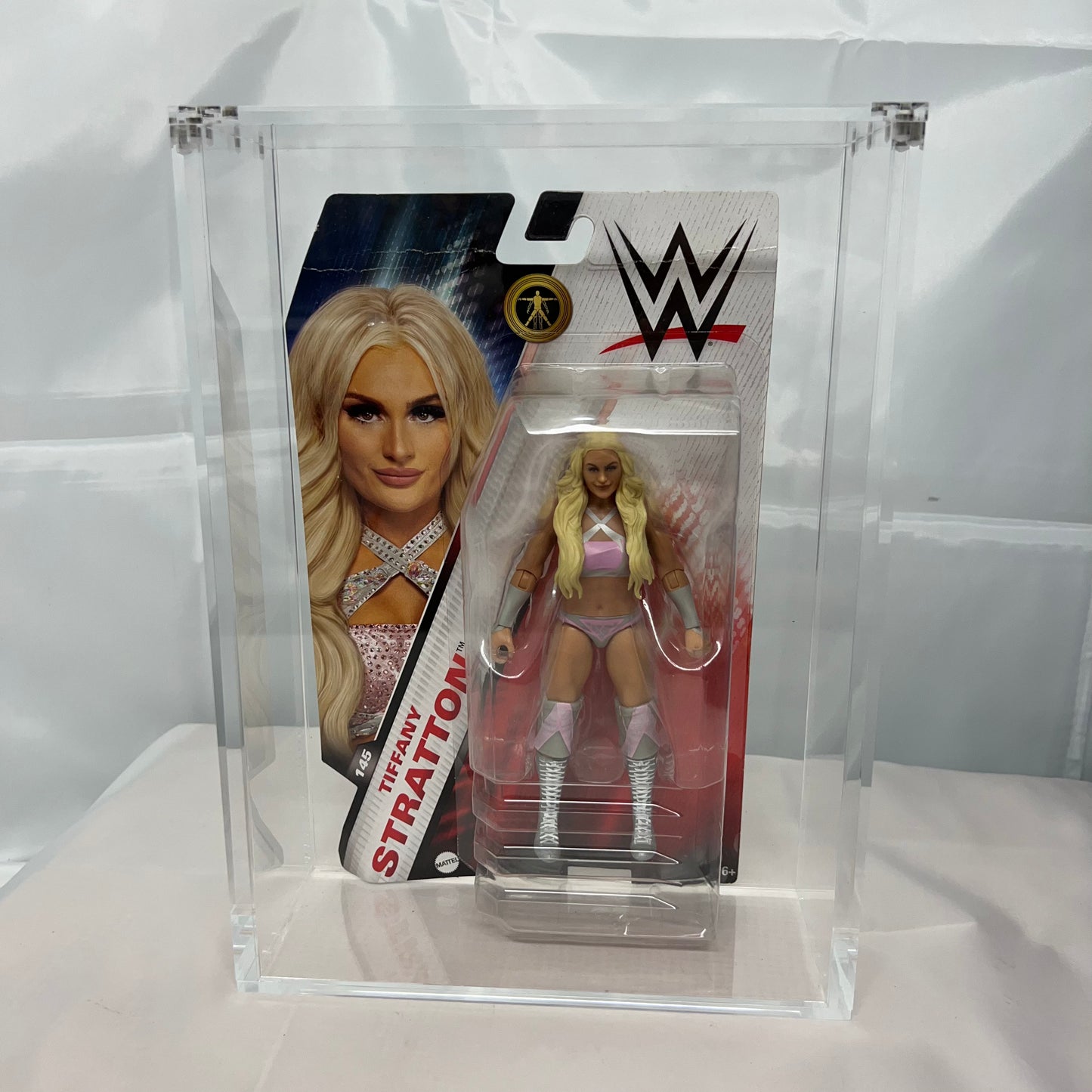 Acrylic Plastic WWE AEW Action Figures Defender Protector Magnetic Case