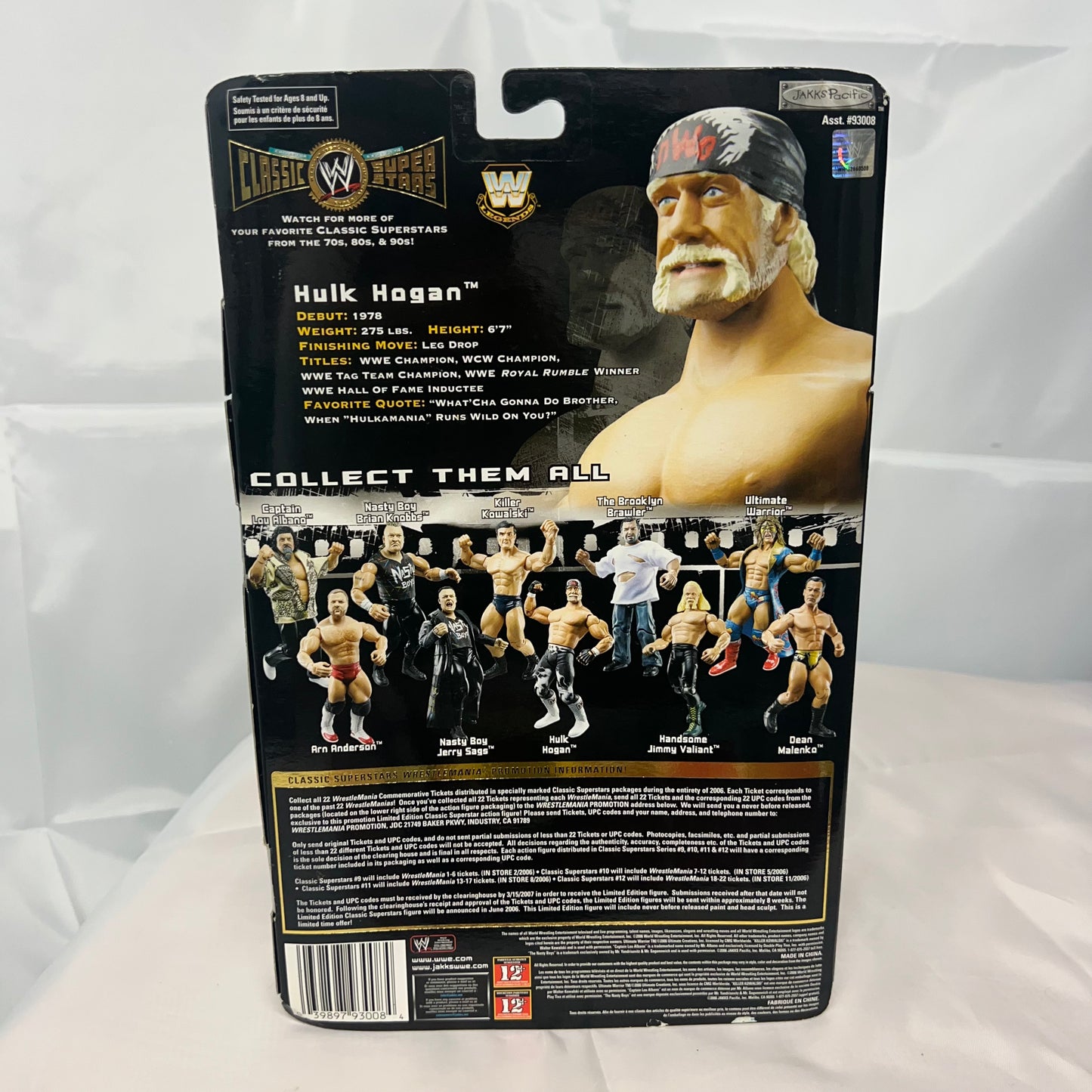 Hulk Hogan - WWE Classic Superstars Series 12 Action Figure