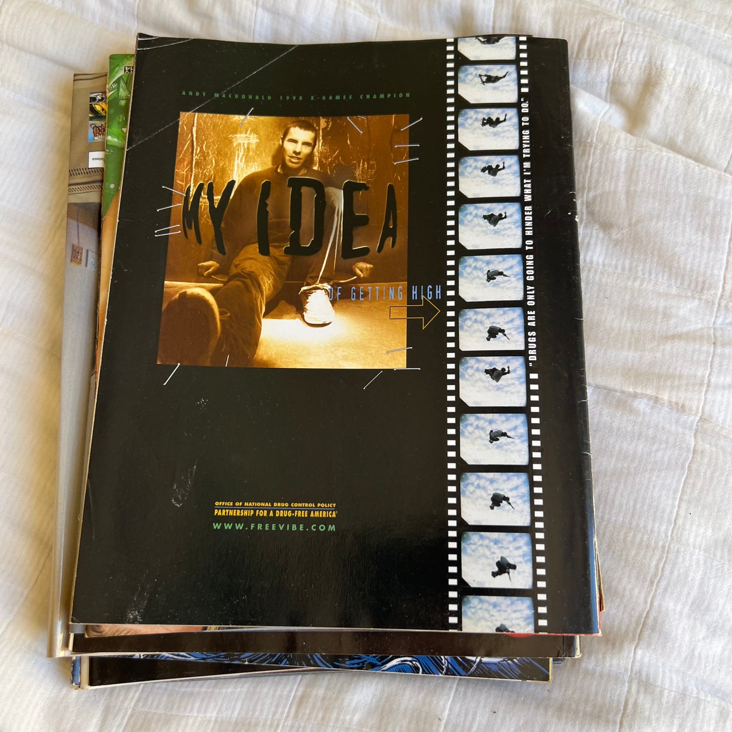 Suits - WWE WWF Magazine Retro Collectable Merchandise