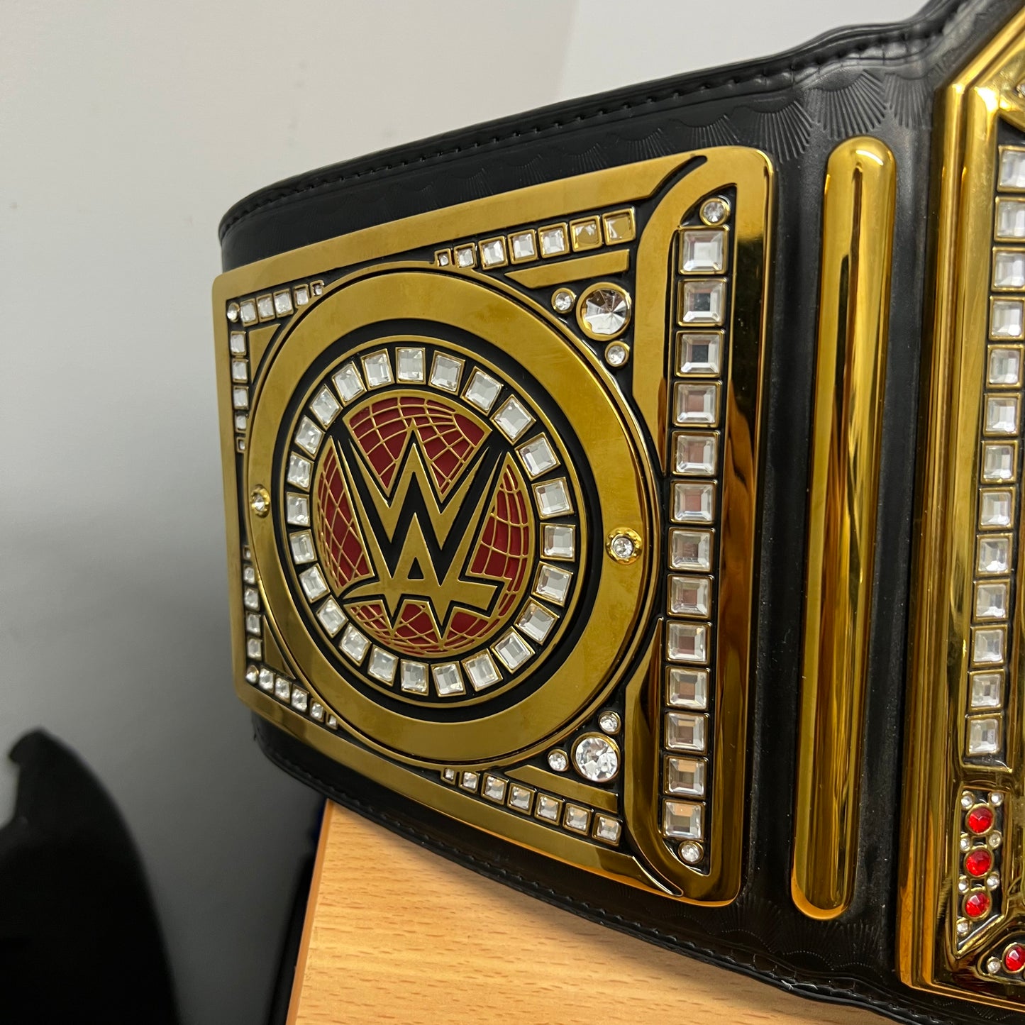WWE 2014 World Heavyweight Championship Replica Title Belt Official Black