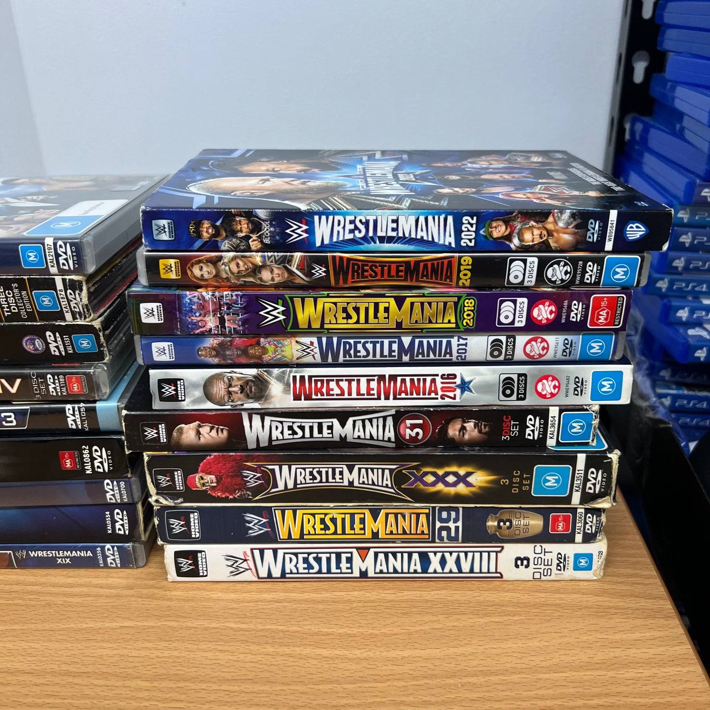 WWE DVD 18 x Wrestlemania 9 - 35, 38 Bundle Lot