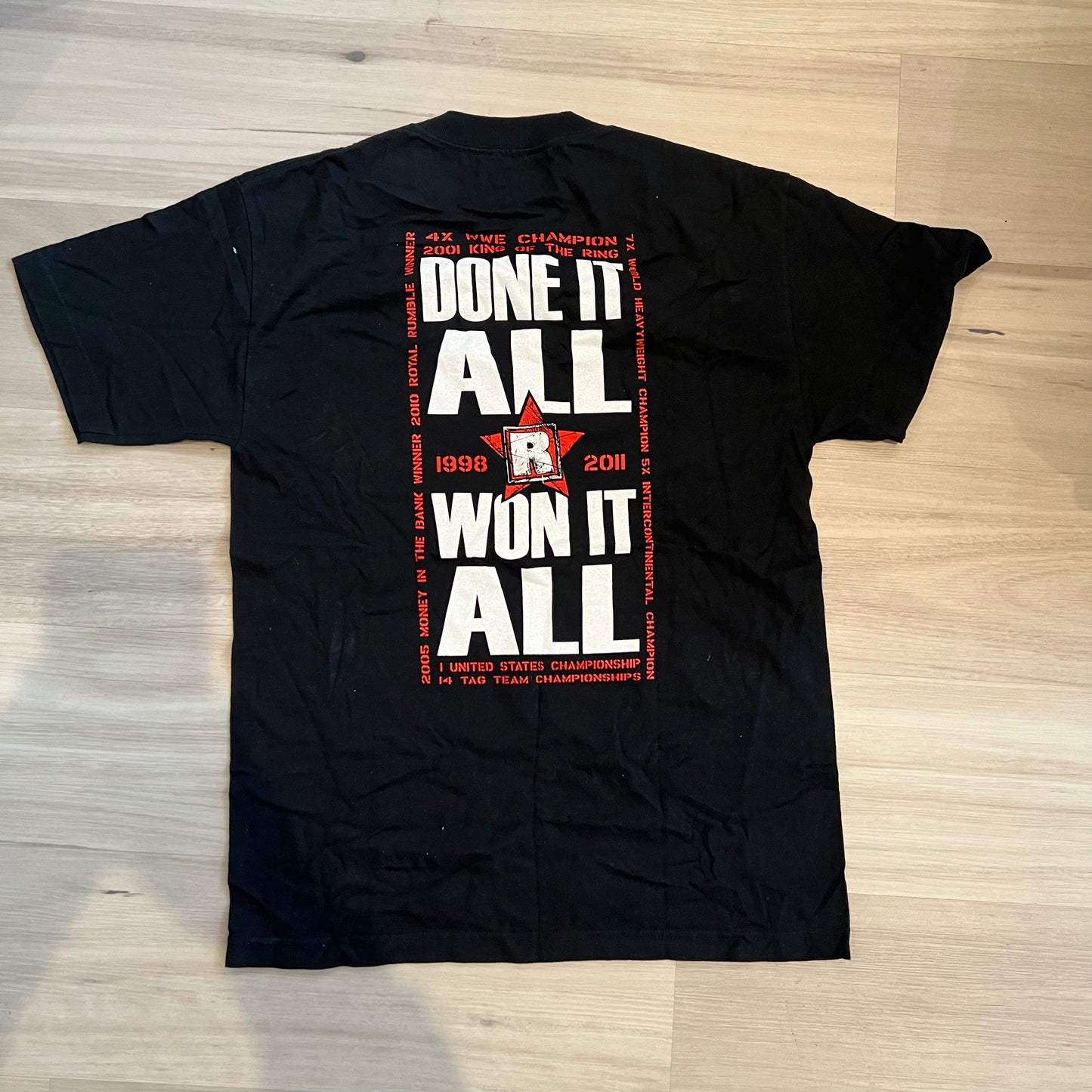 Edge Farewell Tour Shirt - WWE Size Medium Retro Vintage