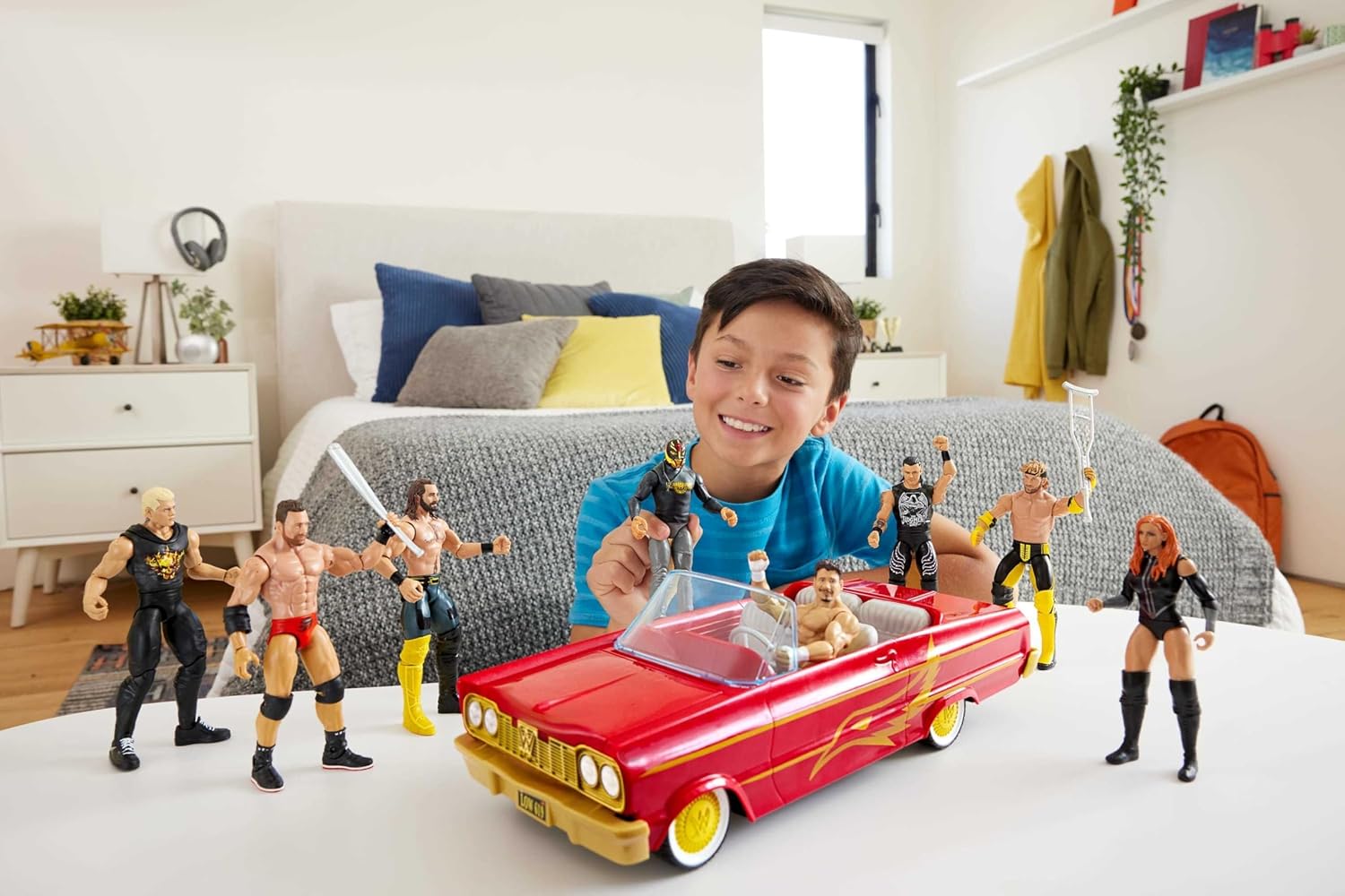 WWE Action Figure Vehicle Rey Mysterio Main Event Figure Lucha Low Rider Car Playset Mattel