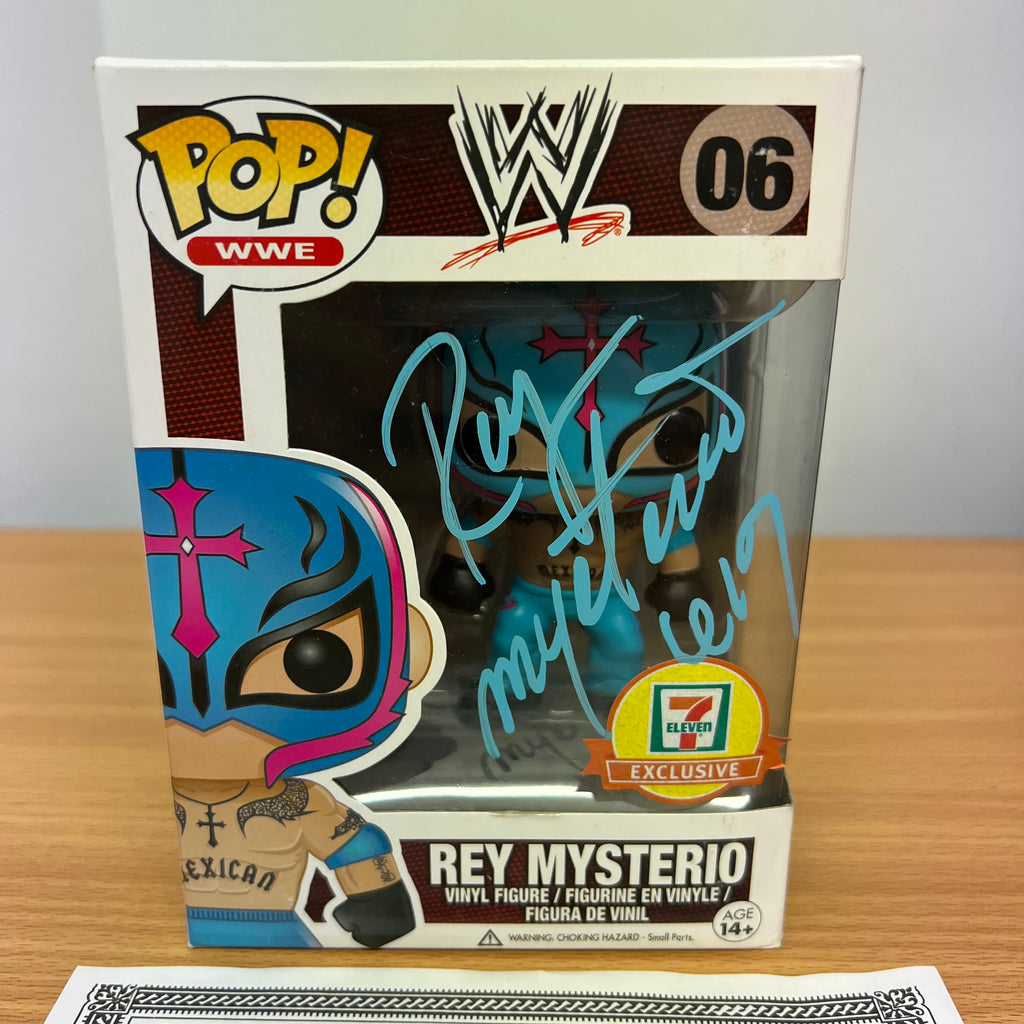 Rey Mysterio WWE Signed Pop 06 711 with COA Funko Pop Rare