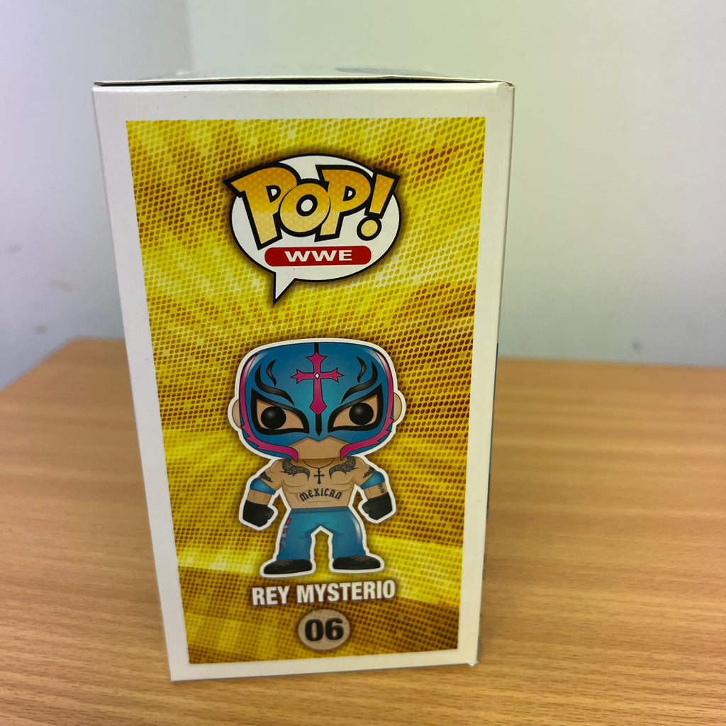 Rey Mysterio WWE Signed Pop 06 711 with COA Funko Pop Rare