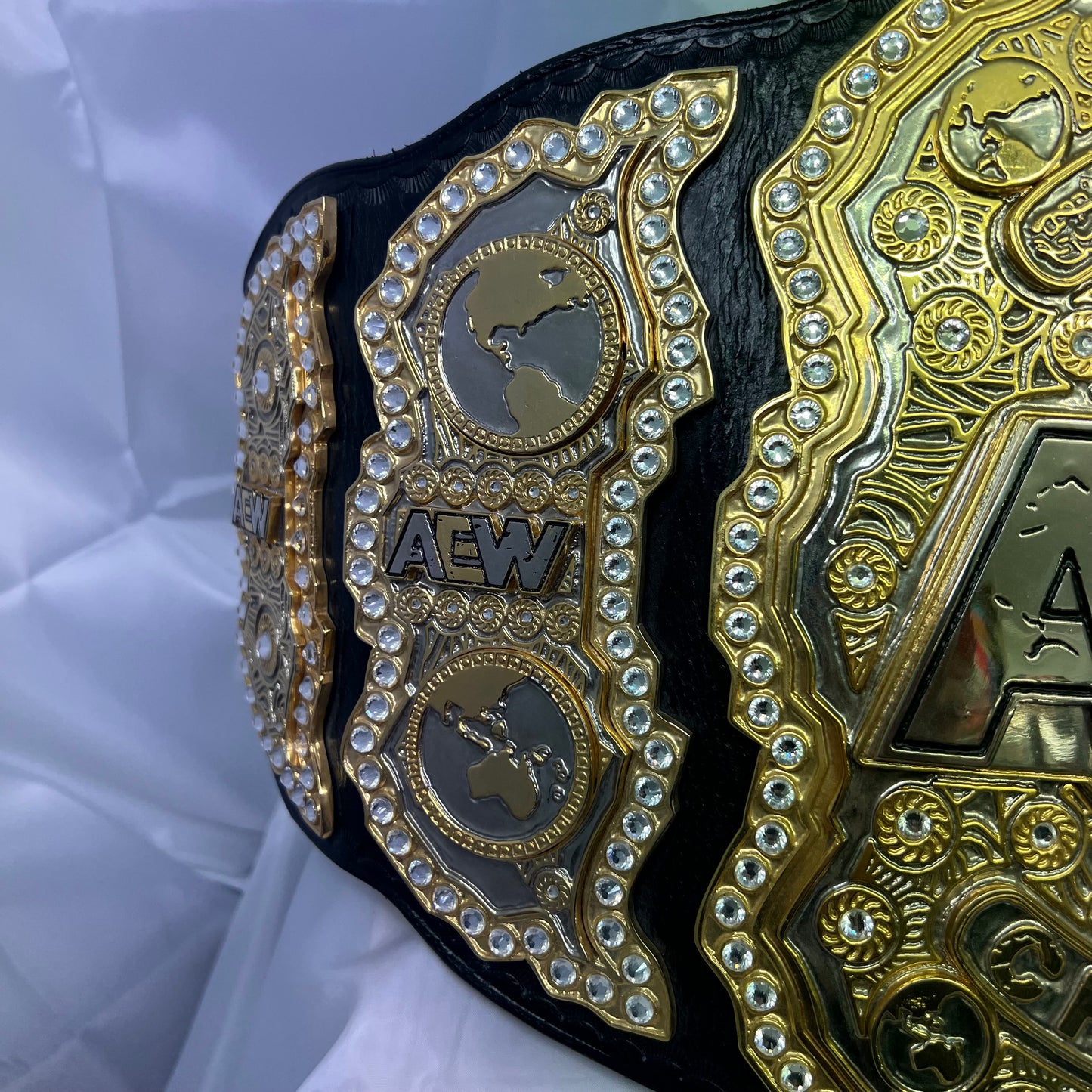 AEW World Heavyweight Championship Authentic Replica Title Belt by X Man Belts WWE