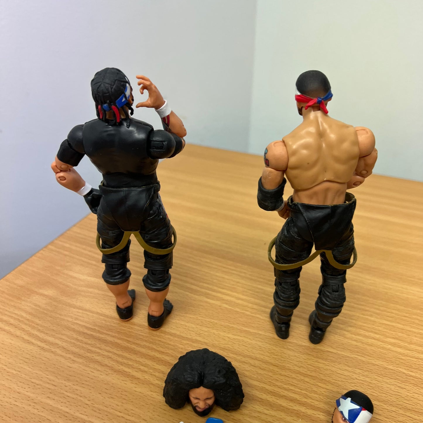 Santana and Ortiz - AEW Unrivaled 4 Loose Action Figure Jazwares WWE