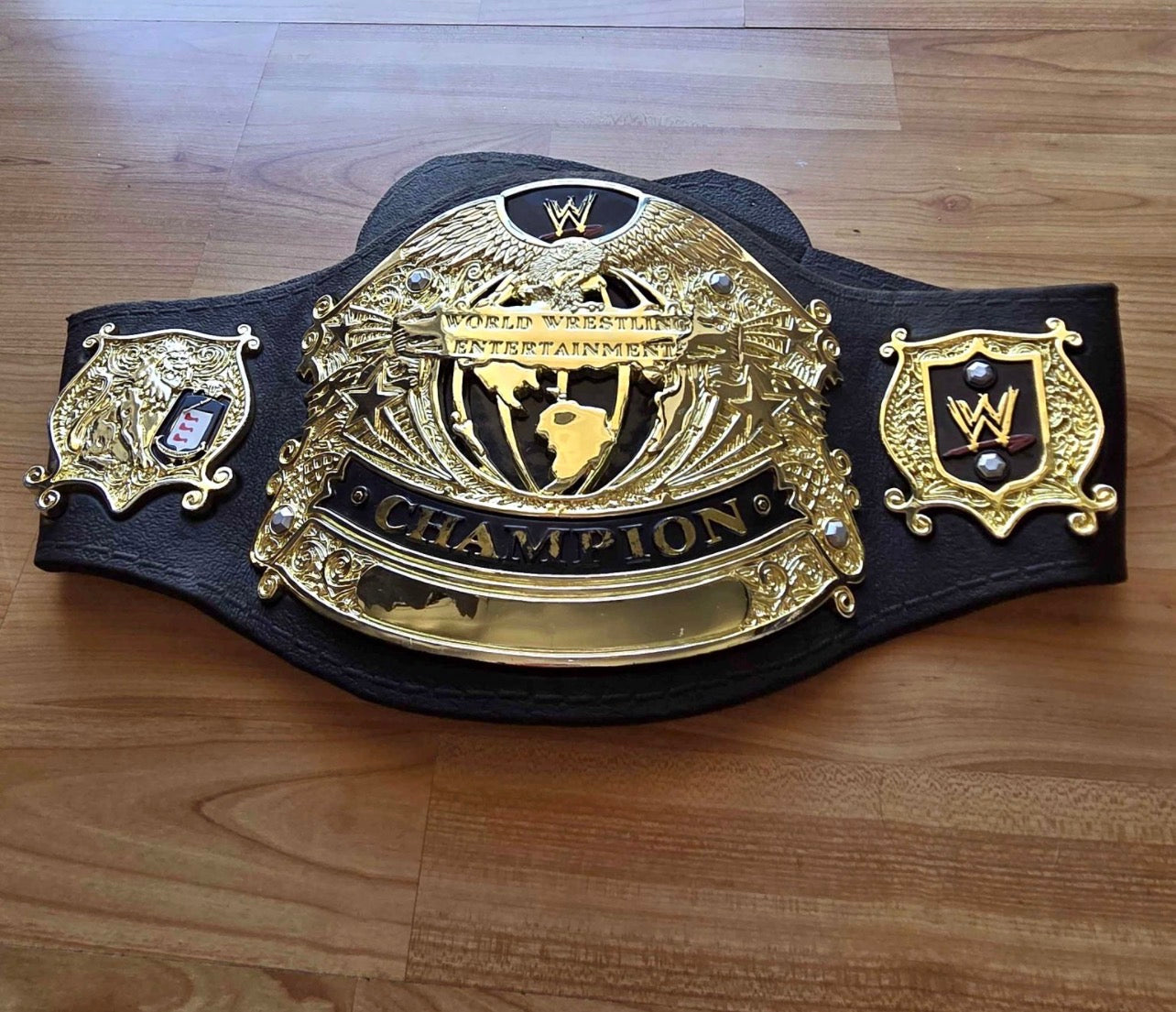 WWE Undisputed Championship Roleplay Belt Great Condition Kids Title