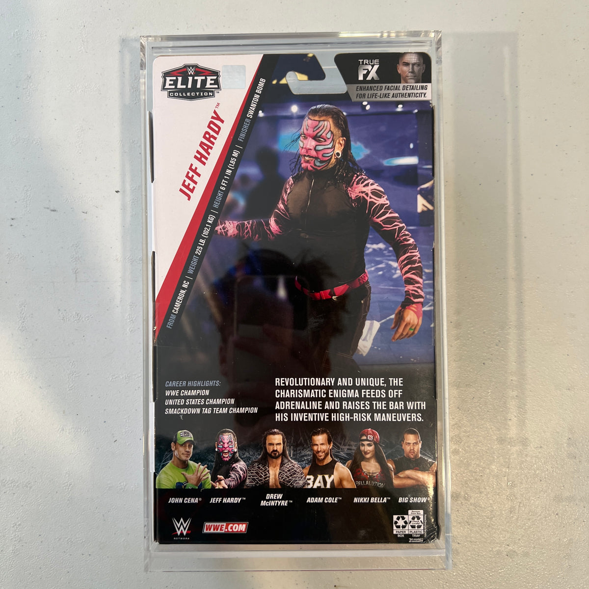 WWE Jeff Hardy Elite 71 Action Figure Mattel in Acrylic Defender Case