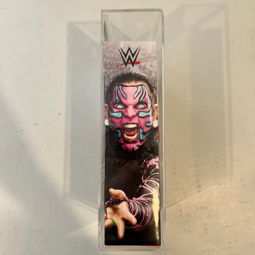 WWE Jeff Hardy Elite 71 Action Figure Mattel in Acrylic Defender Case
