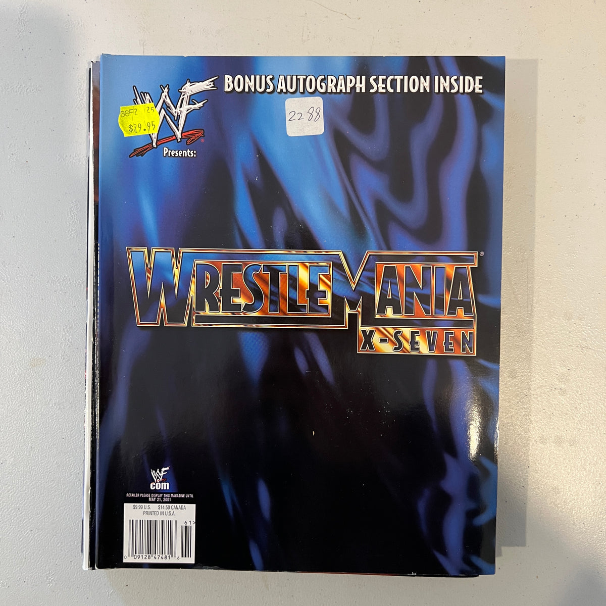 Wrestlemania WWF WWE Magazine 1990s Retro Wrestling Merchandise Collectable 3