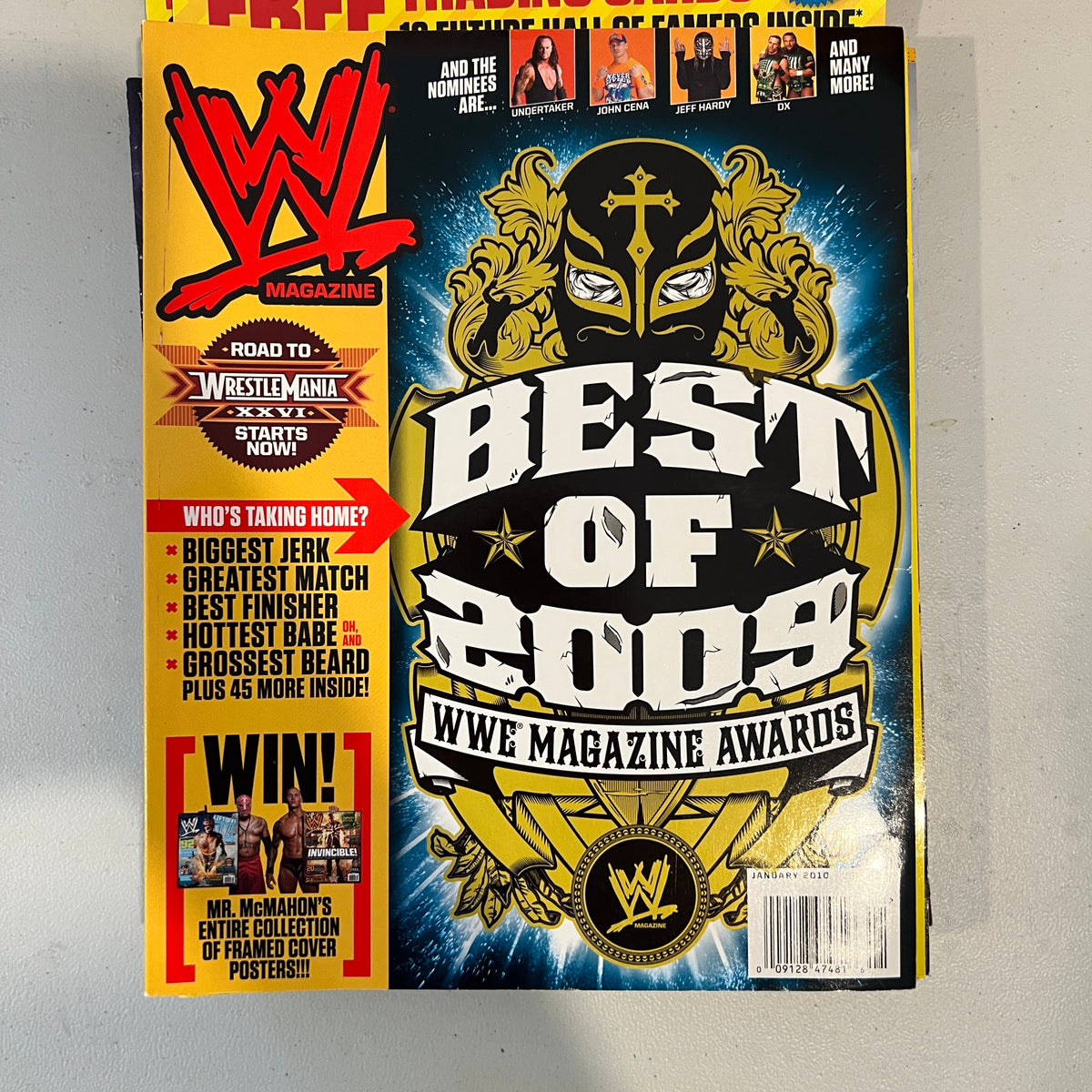 Best of 2009 WWE Magazine Wrestling Merchandise Collectable 6