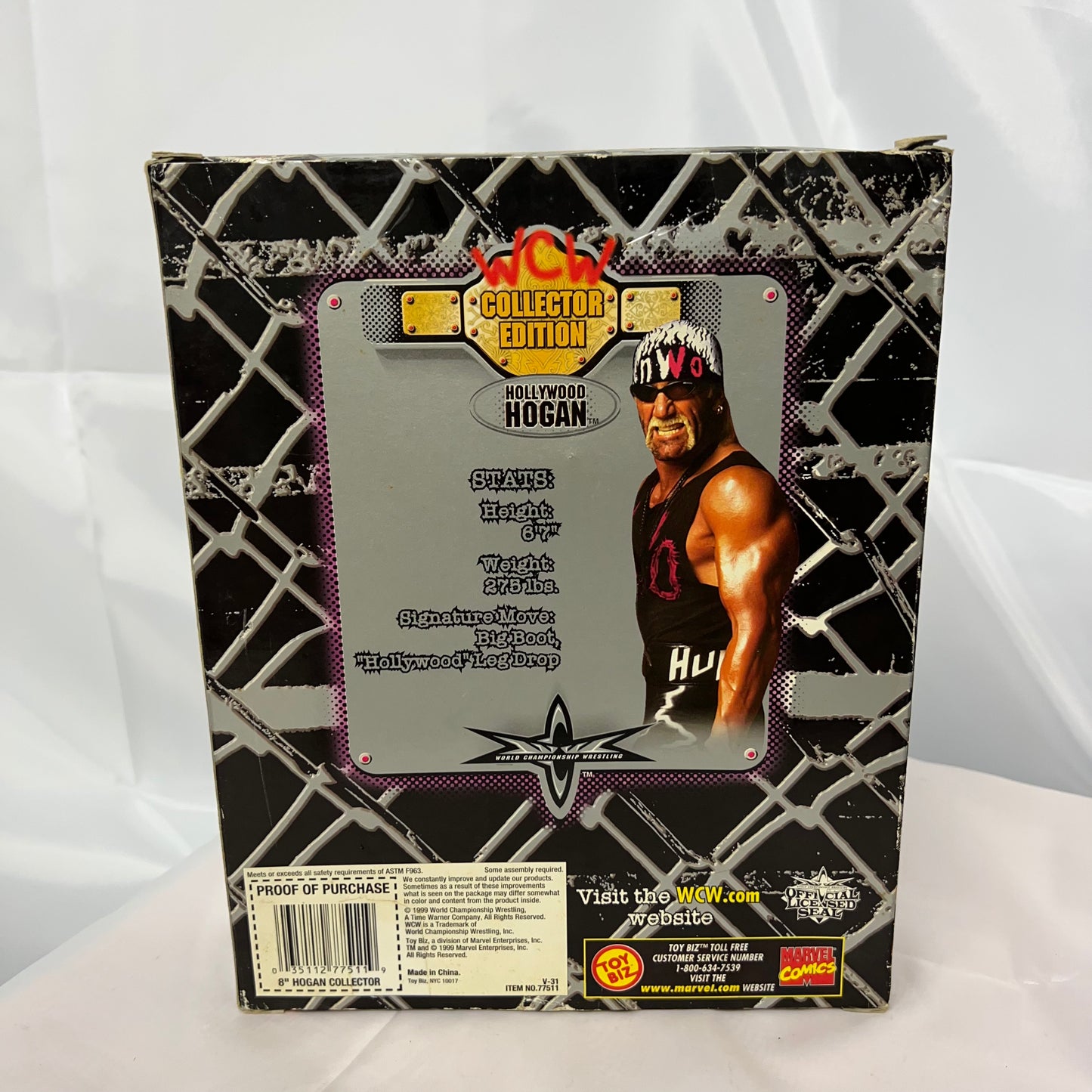 Hulk Hogan - WCW WWE Target Collectors Edition NWO Action Figure Toybiz
