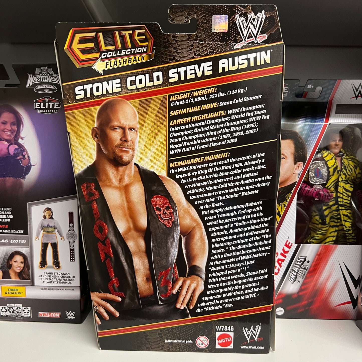 Stone Cold Steve Austin - WWE Elite Ringside Exclusive Action Figure