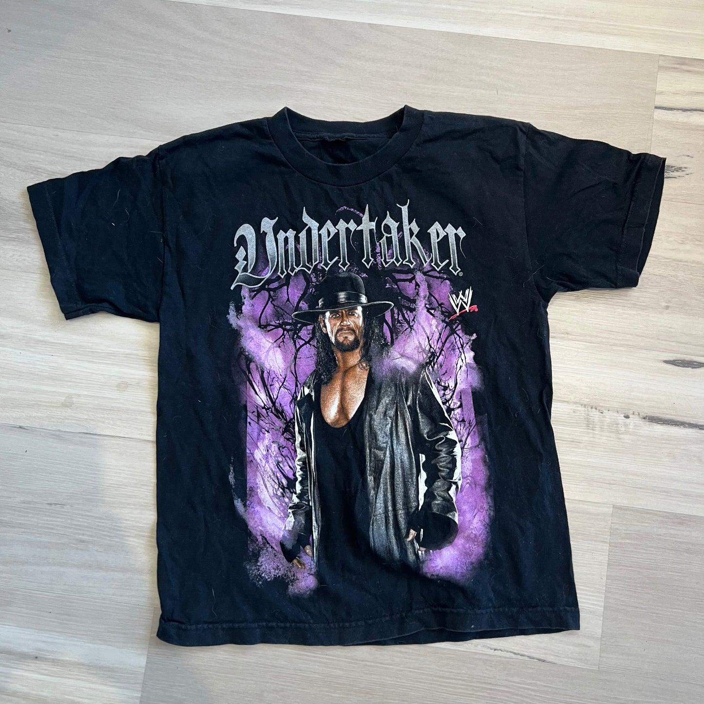 Undertaker - WWE Size Small Retro Shirt