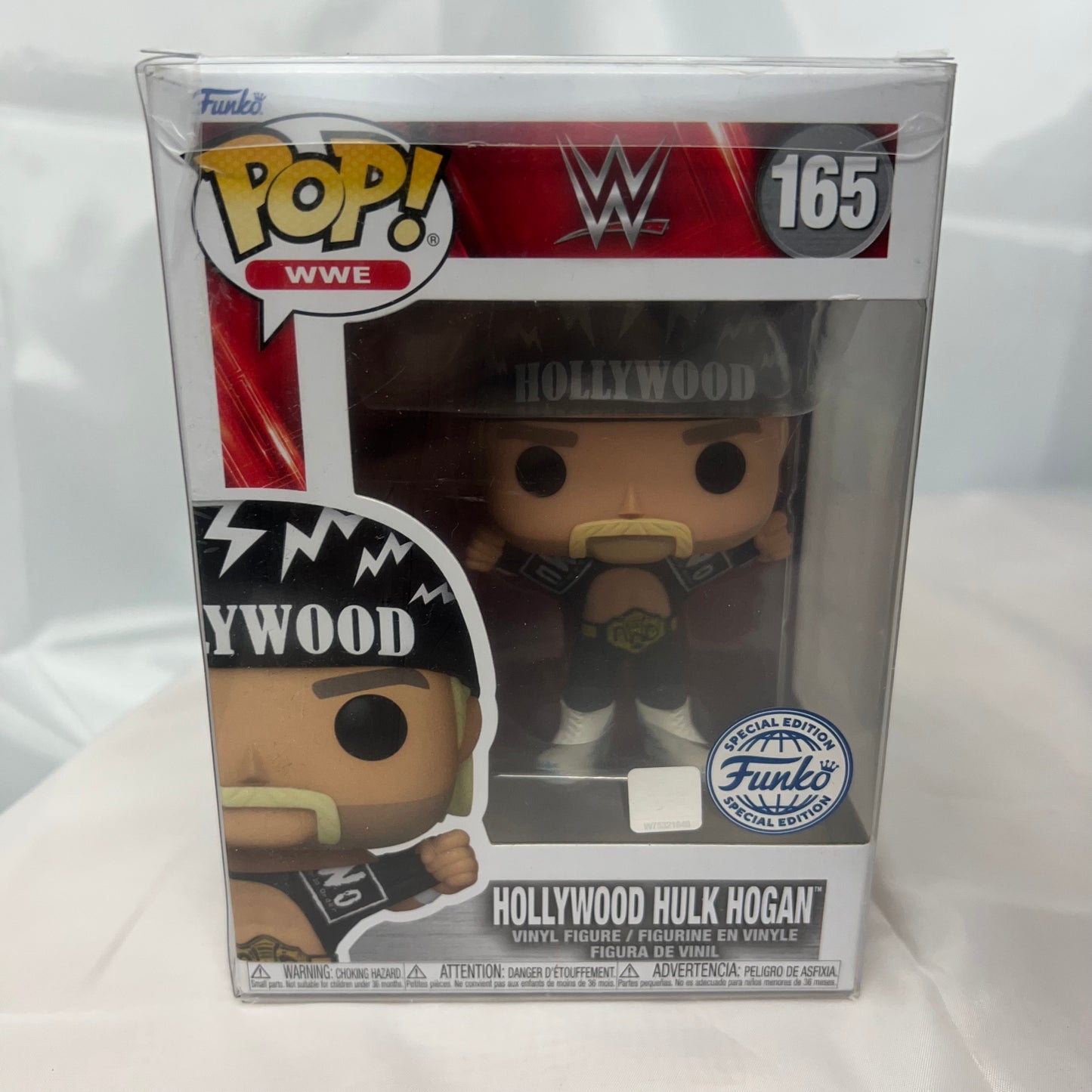 Hulk Hogan - WWE Pop Vinyl 165 Collectable Figure with Protector