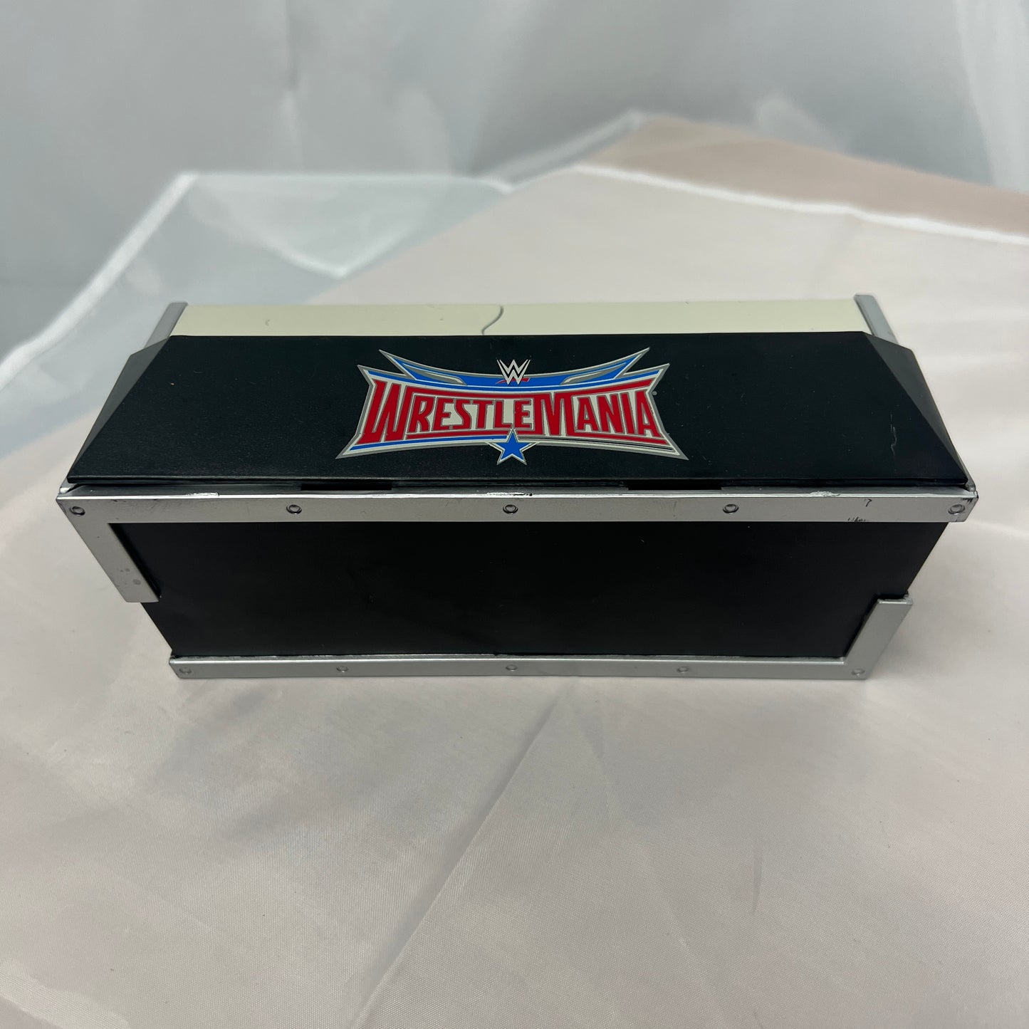 Commentary Desk Wrestlemania 32 Announcers Table WWE Accessory Action Figure