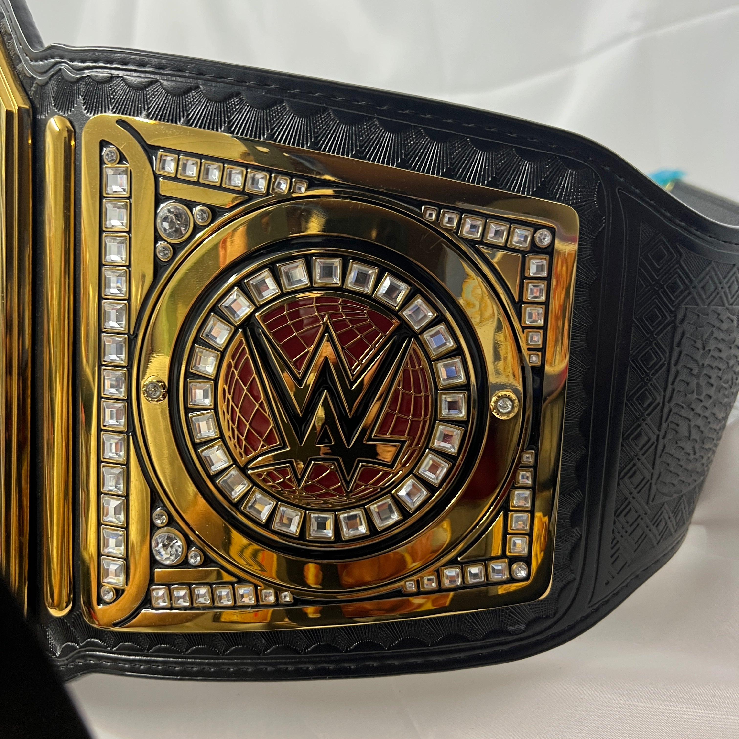 WWE World Heavyweight Championship WWE Replica Title Belt Authentic