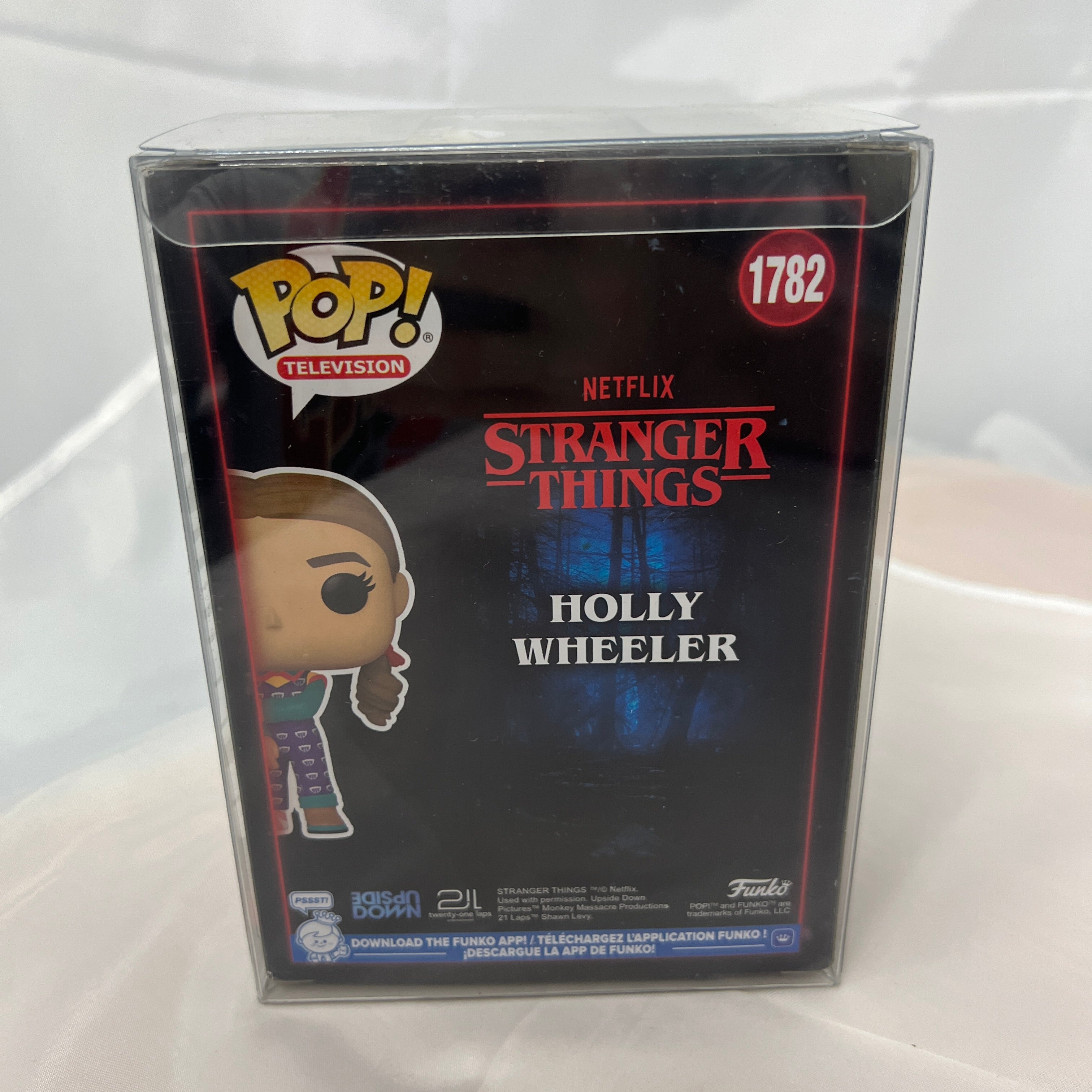 SWAU COA Funko Pop Signed Nell Fisher 1782 Holly Wheeler Stranger Things