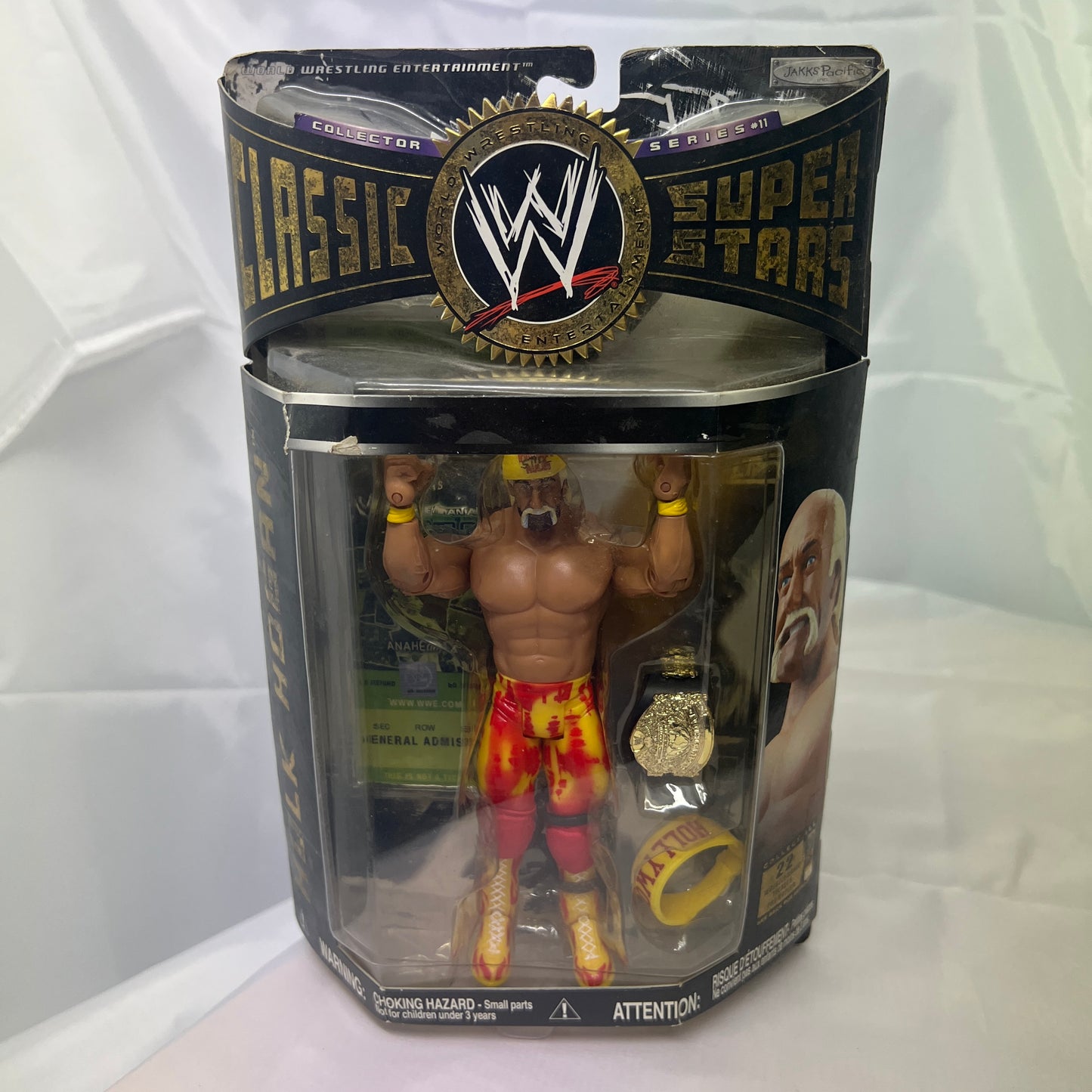 Hulk Hogan WWE Classic Superstars Action Figure Jakks Series 11