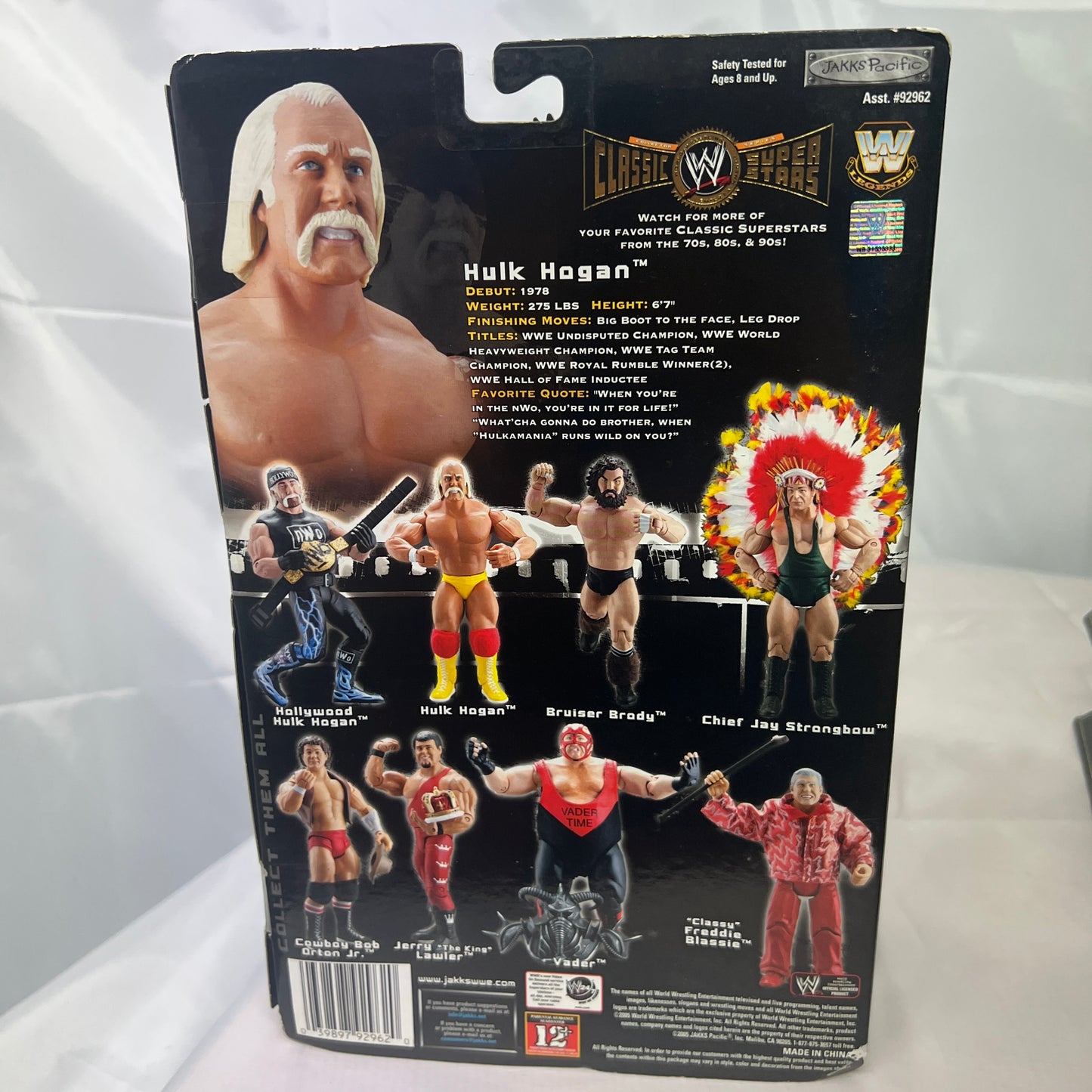 Hulk Hogan WWE Classic Superstars Action Figure Jakks Series 8
