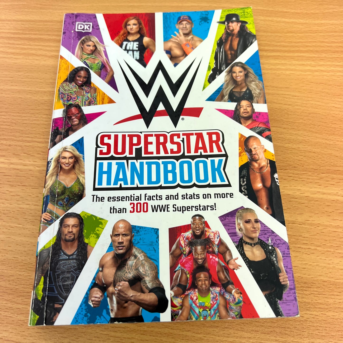 WWE Superstar Handbook: The Essential Facts and Stats on More than 300 WWE Book