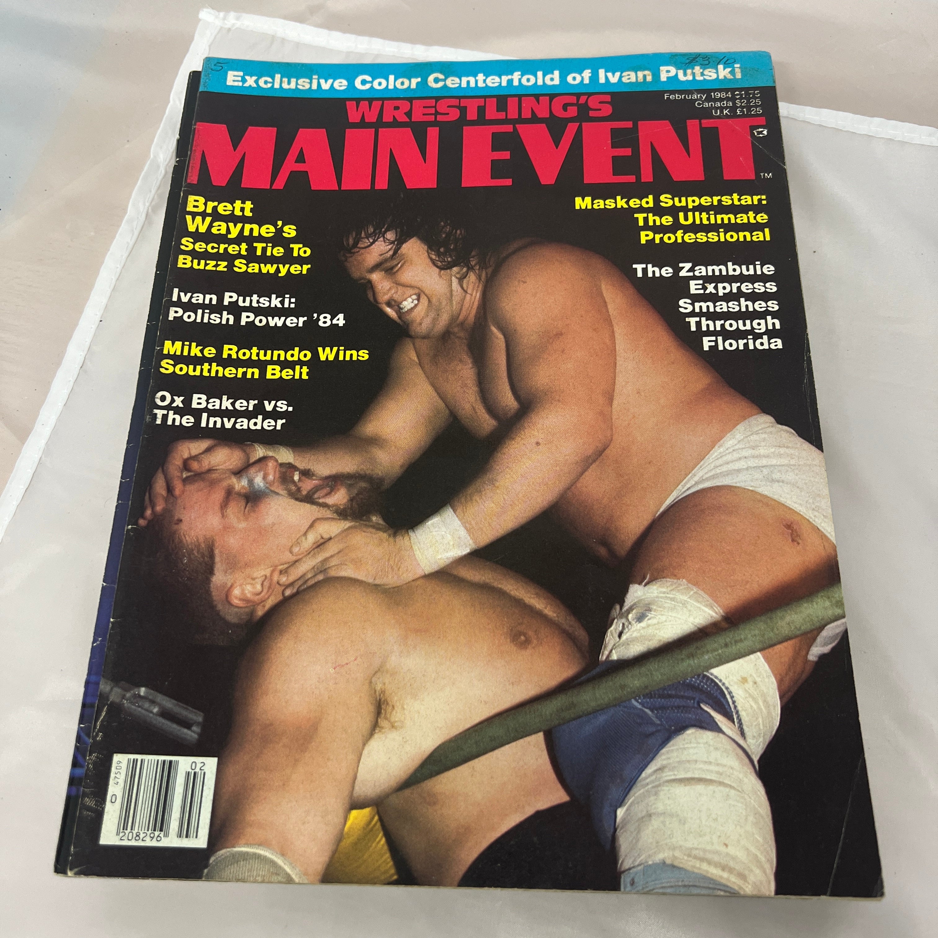 Wrestlings Main Event WWE WWF Magazine Retro Collectable Merchandise