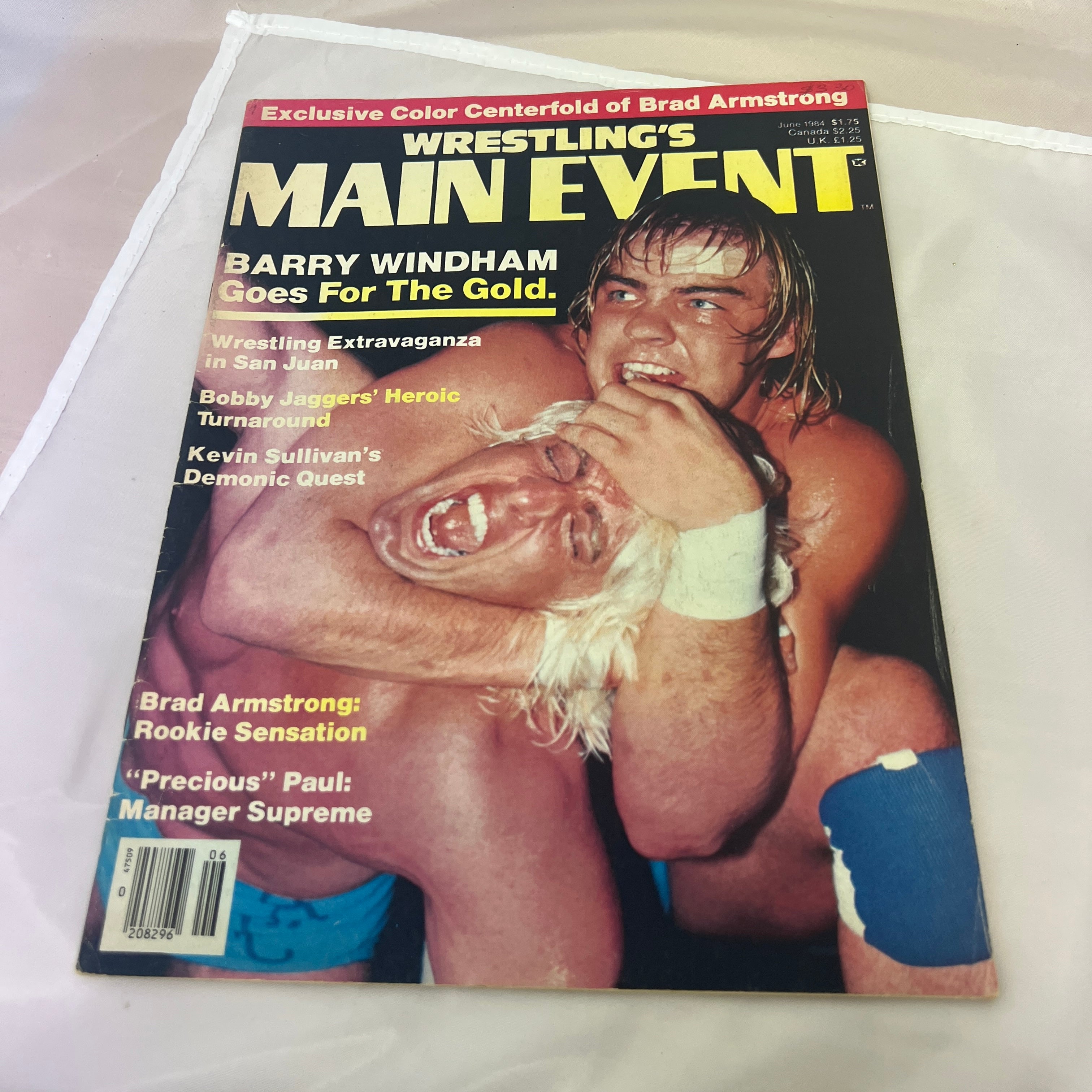 Wrestlings Main Event WWE WWF Magazine Retro Collectable Merchandise