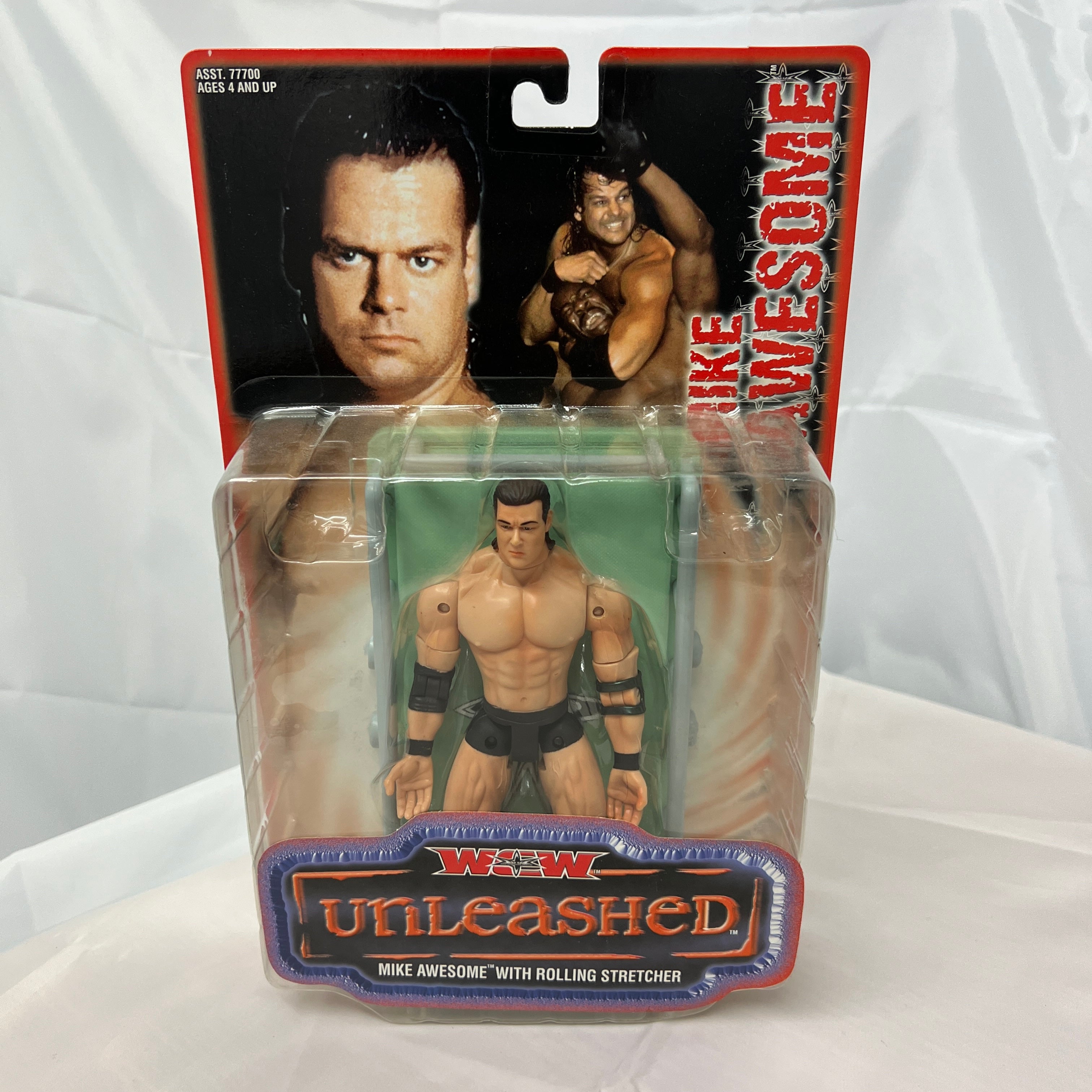 Mike Awesome WCW Unleashed Toybiz 2001 Action Figure Scale WWE